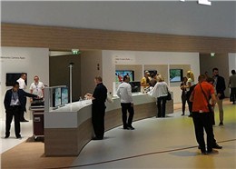 丞夫展示包装皮革背胶解决方案